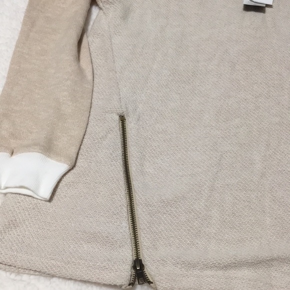 Spence knots comfy light sweater size Medium - Picture 5 of 8